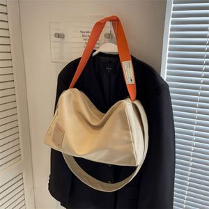Bolsa de Lona Retro de Gran Capacidad para Mujer, con Cierre de Cremallera, Doble Asa, Estilo Urbano Simple, Invierno 2026 - Product Image 2
