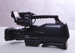กล้องวิดีโอแบบติดไหล่ MC1500C 12X G Lens รองรับการบันทึกแบบ Dual-format - Product Image 2
