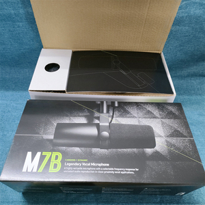 Microphone dynamique filaire SM7B de qualité professionnelle, idéal pour l'enregistrement en studio, le doublage et les diffusions. - Product Image 2