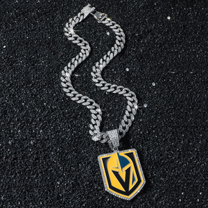 สร้อยคอจี้รูปโล่สไตล์ฮิปฮอปแบบปรับแต่งได้ รุ่นขายดีประจำปี 2026 สร้อยคอแฟชั่นวินเทจสำหรับผู้ชาย ขายส่งเครื่องประดับแฟชั่น - Product Image 2