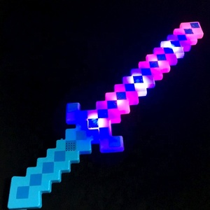 Espada de Juguete LED con Diseño de Mundo Cibernético, Ideal para Fiestas de Cumpleaños, Juegos, Halloween, Espada de Mosaico de Píxeles LED - Product Image 6