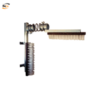 Nouvelle brosse à vache de qualité industrielle facile à utiliser avec brosse en nylon à ressort et manche en plastique pour l'équipement d'élevage des animaux de ferme