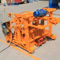 Nouvelle petite machine mobile à moteur diesel et pompe pour la fabrication de blocs creux en béton, avec pression hydraulique et utilisation facile
