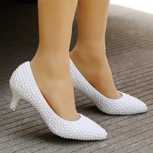 Femmes 5cm <span class=keywords><strong>Blanc</strong></span> Perle Beige Pompes Chaussures de mariage Femmes Sandales de fête de mariage - Product Image 4