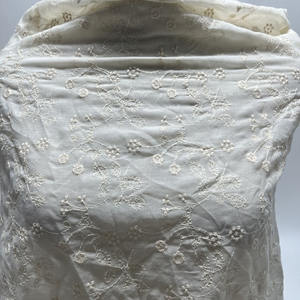 Tela bordada lisa de alta calidad, hilo de algodón, tela bordada Floral <span class=keywords><strong>para</strong></span> mujeres, prendas de verano - Product Image 4