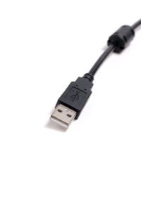 Câble USB 2.0 480 Mbps personnalisé à double noyau de ferrite USB-A mâle-mâle anti-interférence pour équipement industriel PLC et médical - Product Image 2