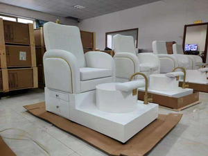 Nuevo Mobiliario de Lujo para Salón de Uñas: Sillas de Pedicura Blancas con Plataforma, Silla de Masaje para Manicura y Pedicura con Spa para Pies - Product Image 2