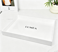 Plateau de service en acrylique élégant avec logo personnalisé pour la maison, la salle de bain, le rangement de cosmétiques et le rangement de maquillage