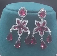 Ensemble Collier et Boucles d'Oreilles en Laiton Tendance pour Mariage et Fêtes – Style Raffiné – Parure de Bijoux Premium pour Femme – Accessoire de Mode