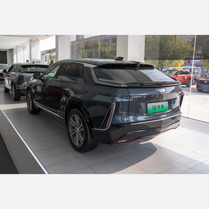 Cadillac Lyriq <span class=keywords><strong>SUV</strong></span>, <span class=keywords><strong>SUV</strong></span> Híbrido Grande y Lujoso con Batería de Larga Duración, Vehículo Familiar Confortable, Precio - Product Image 3