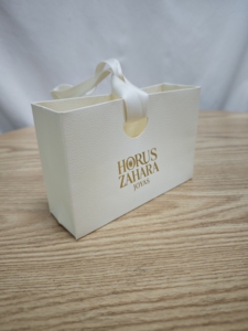 Bolsas de Regalo Pequeñas Personalizadas con Cinta para Empaque, Bolsas de Papel Texturizado con Logotipo Impreso, Bolsas Reciclables Ecológicas - Product Image 2
