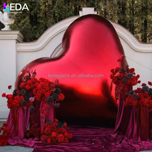 LEDA Moderno Globo Espejo de PVC Hermético con Forma de Corazón Rojo, Novedad para Exhibiciones en Centros Comerciales y Bodas - Product Image 2