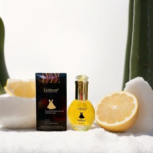 Lotion capillaire parfumée Lodashi Black Dress : Améliore la douceur des cheveux secs et abîmés, anti-frisottis, brillance, pour tous types de cheveux - Product Image 2