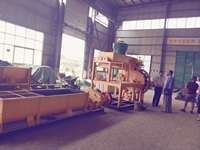 Machine de fabrication de briques en argile à compression hydraulique avec moteur et boîte de vitesses, automatique, certifiée ISO9001 pour l'Afrique