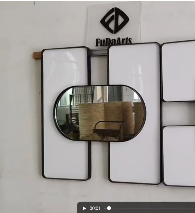 white with black frame FUDA790-61