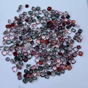 อัญมณีธรรมชาติแบบชาวพม่ารูปทรงเบาะฟรีไซส์ - Product Image 1