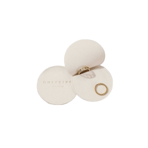 Pochette cadeau en microfibre velours blanc avec logo personnalisé, enveloppe beige à rabat pour boucles d'oreilles et bijoux – Vente en gros - Product Image 1