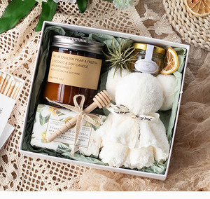 LANJO Bougie en cire de soja parfumée faite à la main, style Forêt Nordique, avec ours en peluche et Tillandsia, souvenir de mariage, cadeau de mariage - Product Image 5