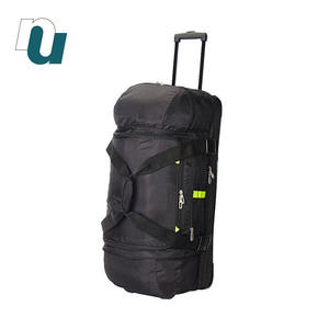Maleta de Viaje con Ruedas Trolley Travel Club, Elegante Bolsa con Ruedas para Artículos Esenciales de Viaje - Product Image 1