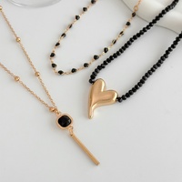 Ensemble de colliers superposés avec pendentif cœur et pendentif en Y, style audacieux et élégant, pour femmes, colliers ras-du-cou perlés empilables, accessoires de bijouterie