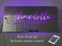 Miroir mural en verre HD sans cadre, rectangulaire moderne, avec éclairage LED néon RGB à intensité variable, personnalisable avec nom, pour chambre à coucher, porte, décoration intérieure