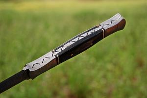 Belle lame fixe Sizzco en acier damas fait à la main, manche de couteau de chasse et de Camping en bois dur avec pince de damas - Product Image 3