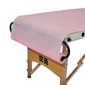 Rouleaux <span class=keywords><strong>de</strong></span> draps jetables roses imperméables et résistants à l'huile <span class=keywords><strong>pour</strong></span> tables d'examen et tables <span class=keywords><strong>de</strong></span> massage, certifiés CE - Product Image 4