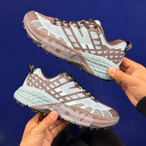 Calzado deportivo de alta gama para hombre y mujer, con diseño clásico, ideal para correr y jugar al tenis. Hecho de malla transpirable - Product Image 3