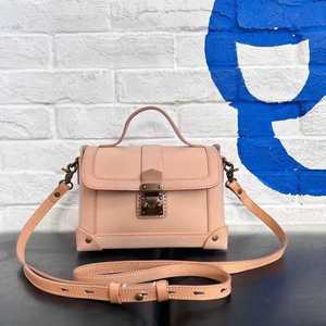 Bolso Mensajero Pequeño de Cuero de Grano Completo Teñido con Tintes Vegetales, con Logotipo Personalizado, Estilo Vintage, con Correa Ajustable - Product Image 5