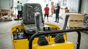 ชิ้นส่วนปั๊มมอเตอร์หลักของ Kubota รถขุดตีนตะขาบ2ton มือสองจากญี่ปุ่นใช้ใน5ton ขุดขุดขนาดเล็ก EPA engining - Product Image 5