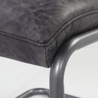 Chaise de salle à manger en cuir noir havane de style industriel, chaise de salle à manger en cuir vieilli à base en porte-à-faux rétro