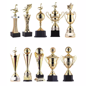 Trofeo di Cristallo a Forma di Stella di Alta Qualità, Premi in Metallo Personalizzabili con Logo, Trofei e Medaglie per Competizioni - Product Image 6