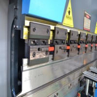 Prensa Plegadora CNC Eléctrica Automática Profesional MKE, Bomba de Motor de Aluminio, Opciones de Herramientas Personalizadas, Programación de Alta Precisión