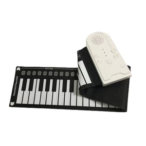 Piano plegable portátil de 49 teclas al por mayor, piano de desplazamiento portátil de silicona para estudiantes, teclado de mano digital plateado enrollable, piano - Product Image 1