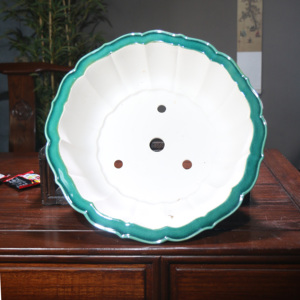 Maceta de cerámica grande, redonda, verde, esmaltada, hecha a mano, para exhibición en interiores. - Product Image 3