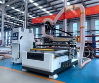 Machine de fraisage CNC ATC Razortek 4*8 pieds 1325 1530 2030 pour la découpe de MDF et la fabrication de portes de meubles en bois