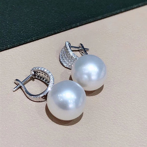 Elegante Ear Cuff per Donne, Stile Delicato per Uso Quotidiano, Accessorio per Orecchie, Gioiello di Moda - Product Image 4