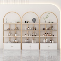 Idées de design pour les présentoirs de magasins de cosmétiques, design intérieur et extérieur de boutiques de maquillage, aménagement de l'agencement des meubles de magasins de cosmétiques