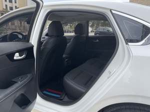 Voitures d'<span class=keywords><strong>occasion</strong></span> <span class=keywords><strong>pas</strong></span> chères à vendre en Chine à bas prix 2021 Kia K3 automatique essence hybride Acheter des voitures d'<span class=keywords><strong>occasion</strong></span> côté gauche <span class=keywords><strong>Voiture</strong></span> d'<span class=keywords><strong>occasion</strong></span> - Product Image 6