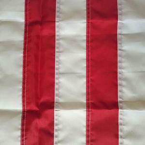 ธงชาติสหรัฐอเมริกาคุณภาพสูง แบบสั่งทำพิเศษ ปักลายแบบดิจิทัล พิมพ์ลายบนผ้าโพลีเอสเตอร์ กันน้ำ รูปทรงสี่เหลี่ยมผืนผ้า สำหรับแขวน/โบก รุ่น 1020 - Product Image 2