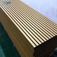 Panneaux acoustiques modernes insonorisants à trois côtés en placage de bois PVC, revêtement doré, 60% de réduction du bruit pour salle et chambre