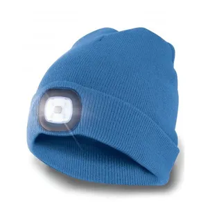 USB şarj edilebilir gece feneri örme şapka LED işıklı kış bere 4 far kış bere şapka ışık ile