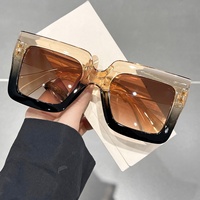 Lunettes de soleil rétro transfrontalières européennes et américaines, rectangulaires, amincissantes, unisexes, personnalisées, haut de gamme, polyvalentes, en PC blanc