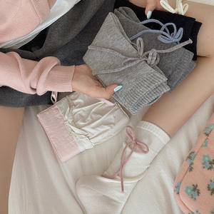 Chaussettes d'intérieur pour femme, mi-mollet, à <span class=keywords><strong>talon</strong></span>, avec nœud, en laine de lapin, épaisses, chaudes, unies, antidérapantes et respirantes, pour l'hiver - Product Image 2