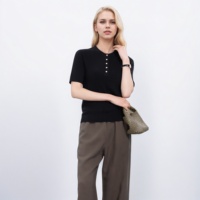 T-shirt pour femme OEM, col rond, en fibre de lyocell triacétate, manches courtes, pull ajusté avec bouton