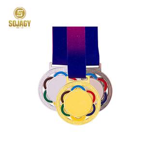 Medalla Metálica Arcoíris en Blanco de Sojagy, Área en Blanco para Grabado de Texto Personalizado, para Actividades Comunitarias <span class=keywords><strong>y</strong></span> Premios de Arte - Product Image 6