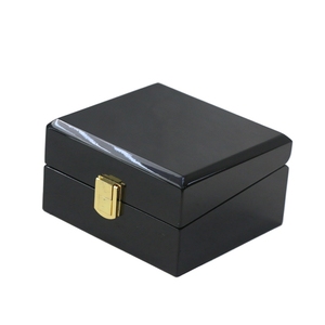 Boîte d'emballage haut de gamme en bois massif pour montres, avec couvercle rabattable et marquage à chaud, vente en gros de boîtes à montres avec peinture cuite - Product Image 3