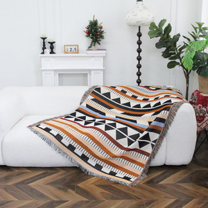 MOQ 1PC Tapisseries graphiques géométriquement régulières, couvertures décoratives, tapisseries avec glands, jeté en jacquard de loisirs - Product Image 3