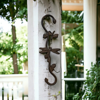 Gancho Colgante de Libélula de Hierro Fundido, Estilo Rústico y Elegante para Decoración de Jardín y Hogar