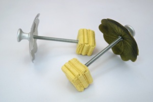 Premium Fire Palm Torches with Lotus Base for Dynamic Fire Performers Durable Stylish Fire <strong>Dance</strong> <strong>Equipment</strong> - Product Image 3